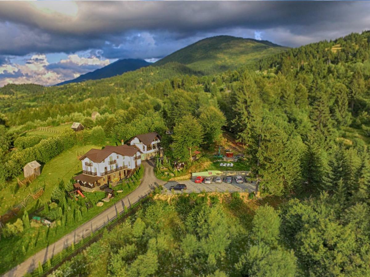 Alpina Panoramic Hotel Moisei Exterior photo